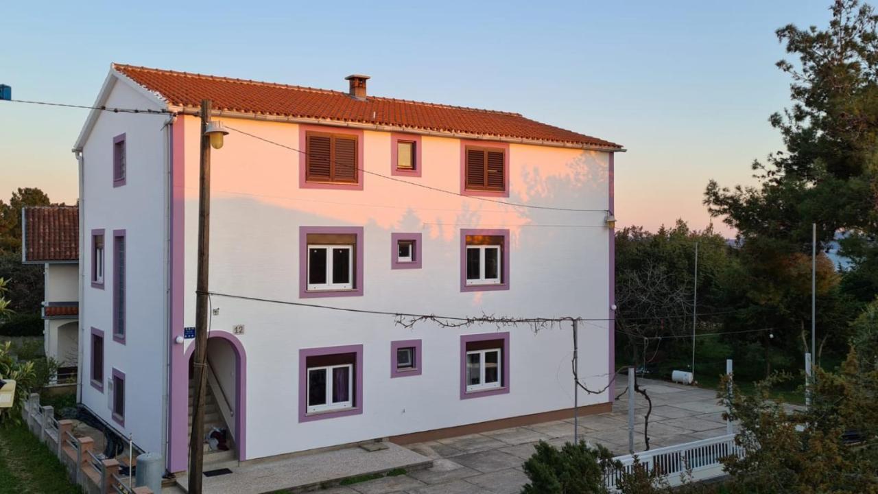 Apartmani Jelena Petrcane Exterior foto